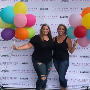 Meet your Posher, Sara